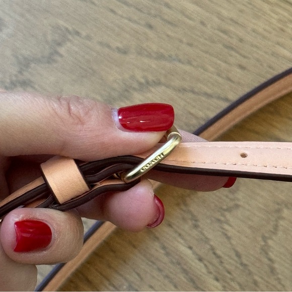 Coach Adjustable Purse Strap - Peach Leather - Brushed Gold Hardware - Picture 5 of 7